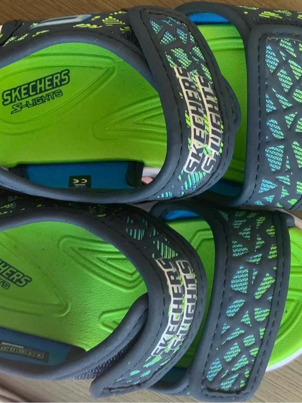 Skechers lights kids